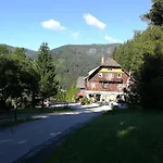 Luggwirt 3* Gnesau