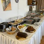 Luggwirt בית הארחה